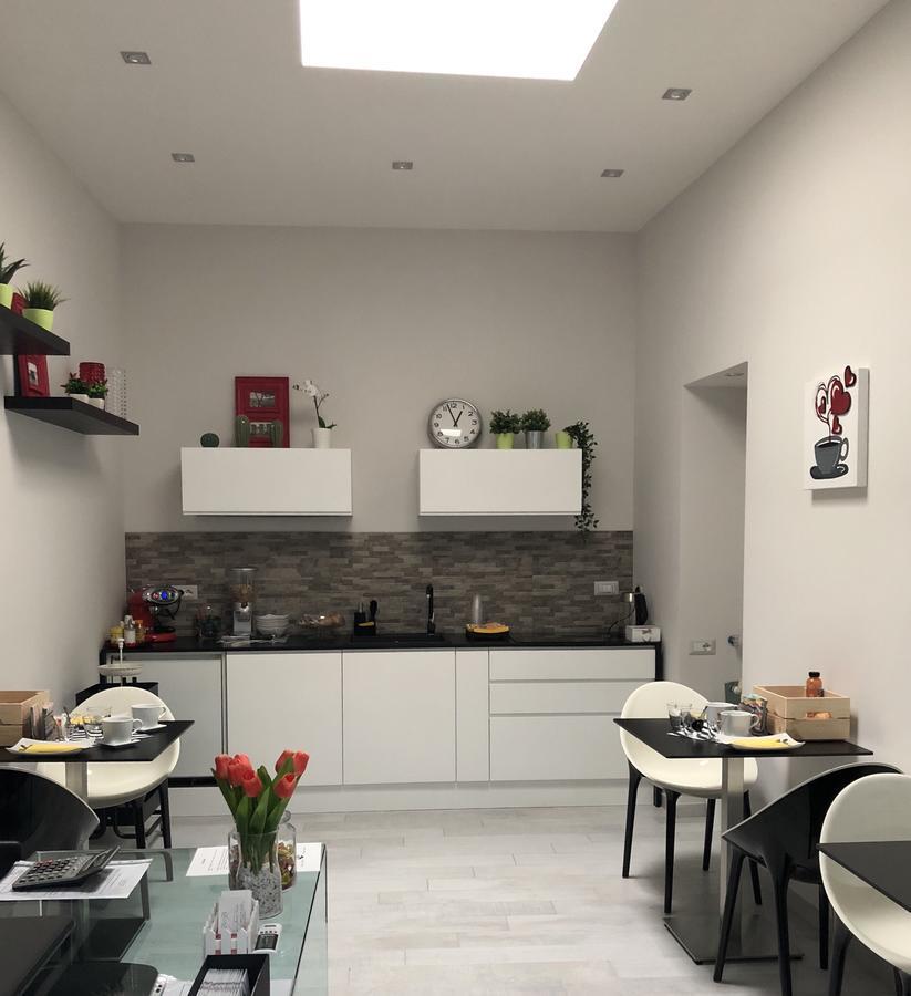 Chiaia Guest House Naples Extérieur photo